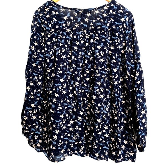 SONJA BETRO- WOMENS BLUE FLORAL LONG SLEEVE LIGHT WEIGHT TOP SIZE MEDIUM-NWT - Picture 2 of 8